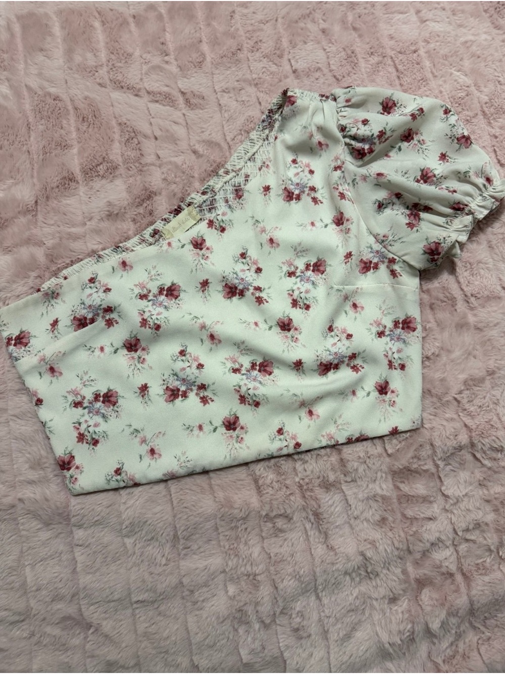 Altar’d State - Floral One-Shoulder Puff Sleeve Top - White, Red, & Pink- Size L